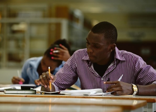 Cuba é o principal destino dos jovens bolseiros angolanos