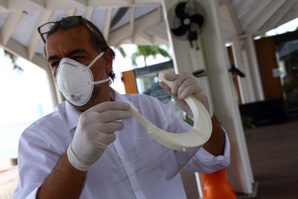 Voluntários vão fabricar viseiras para entrega gratuita