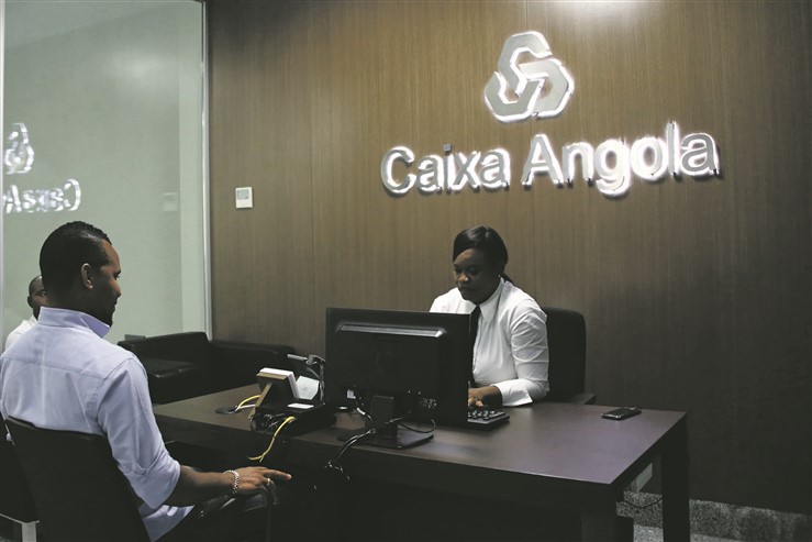 Sonangol autorizada a alienar participação no Caixa Angola
