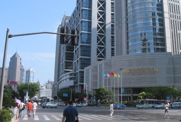 Pouca transparência na renegociação da dívida angolana com a China