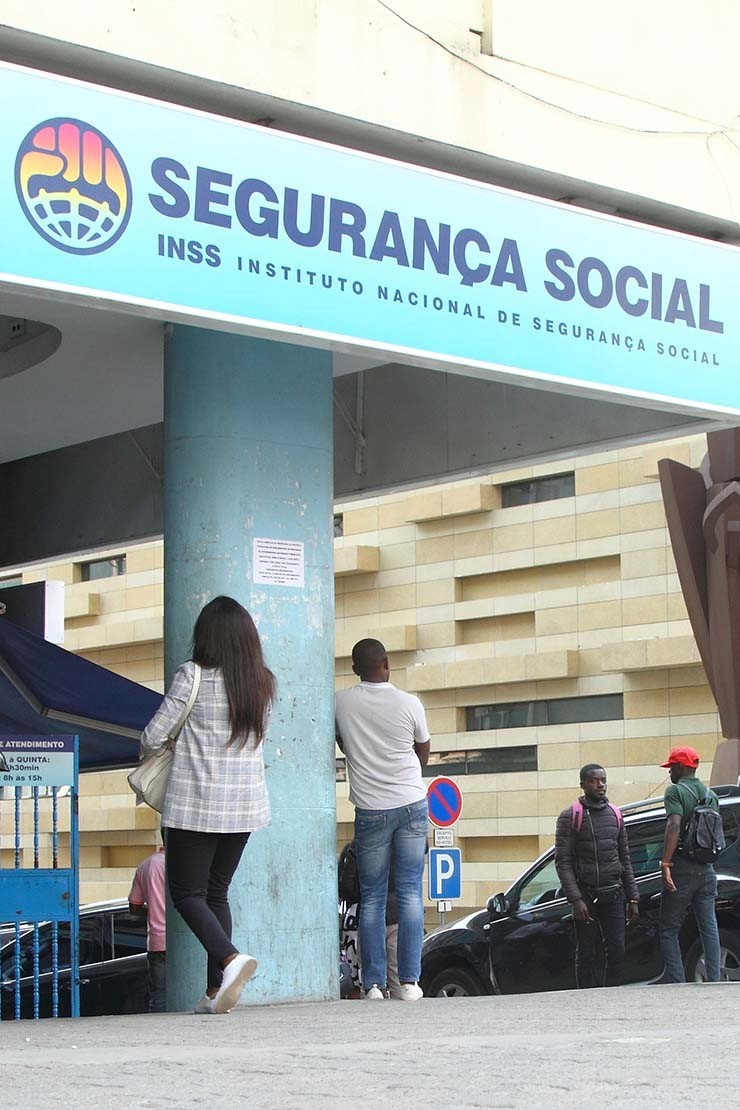 Reformas por velhice são aos 60 anos ou com 35 anos de descontos ao INSS