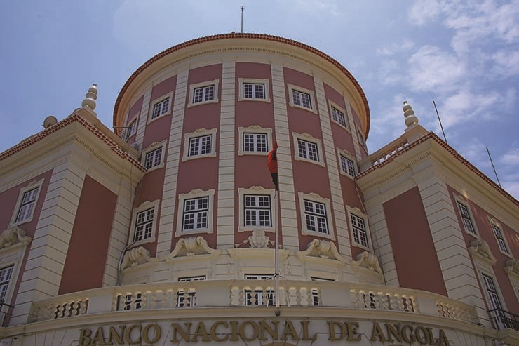 Os desafios da "equivalência de supervisão" em Angola