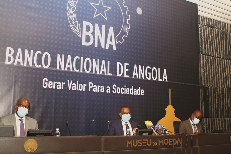 A dois meses do fim do prazo bancos só concederam 25% dos créditos