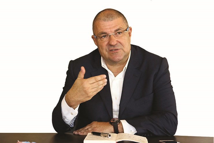 Rui Campos cria estratégica para ficar como "dono" do Banco Keve