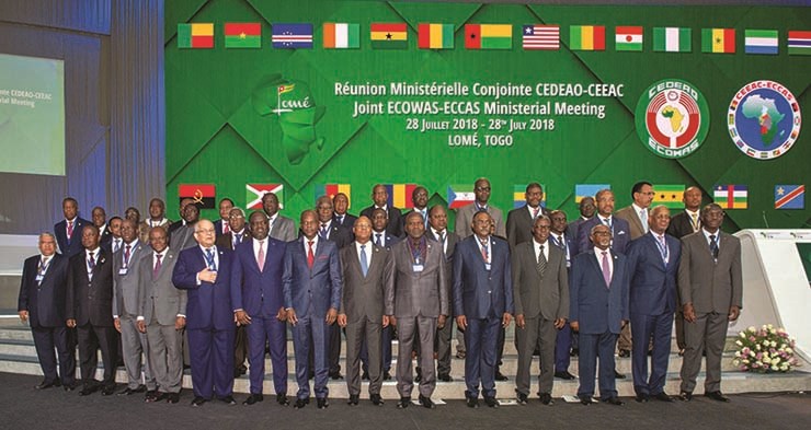 Governo de Cabo Verde atira para 2022 tarifa comum da CEDEAO
