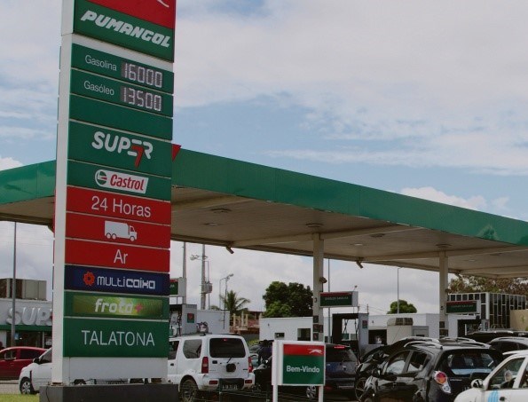 Postos de combustível da Pumangol passam para a Sonangol