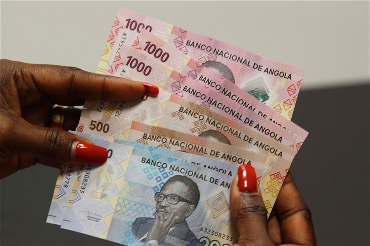 Futuro incerto para o kwanza depois da aprovação da norma do aumento das RIL