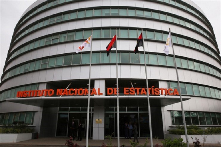 INE atira desempregados para população inactiva e taxa de desemprego cai 0,1 pp para 30,5%
